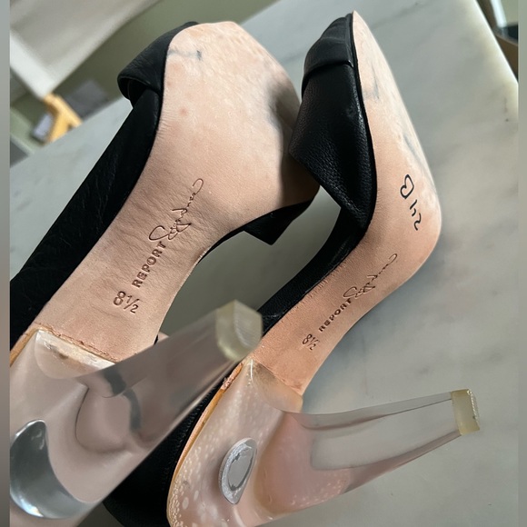 Report Signature black leather open toe pump curved transparent heel 8.5 - Picture 7 of 12
